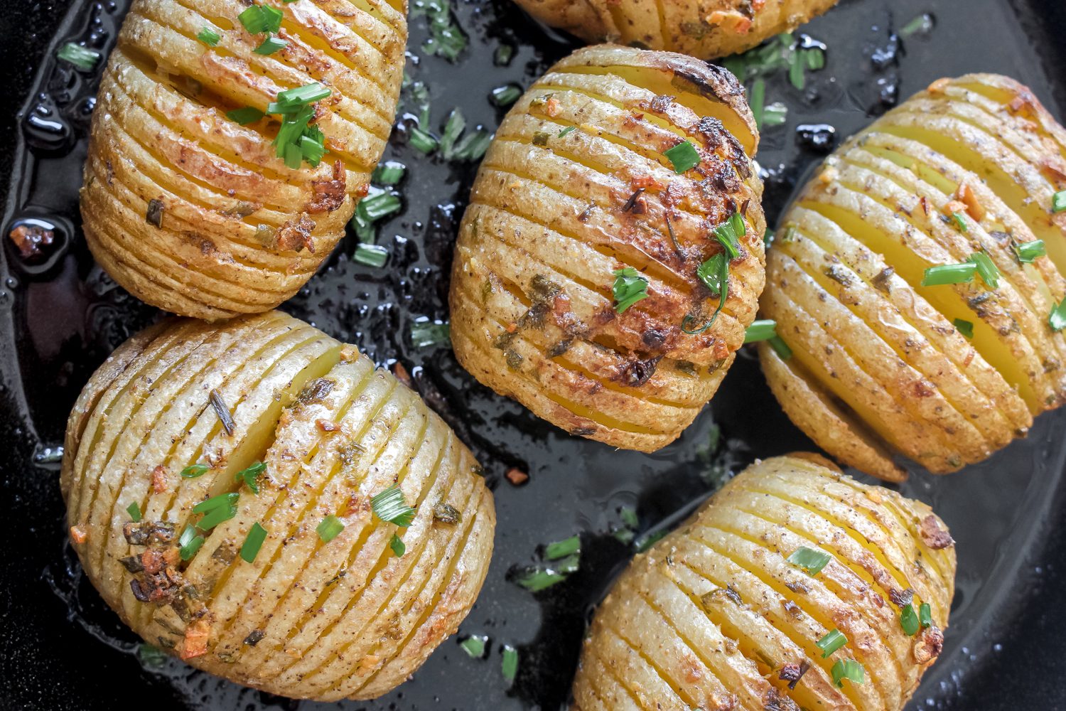 Baked Garlic Butter Hasselback Potatoes Recipe Details